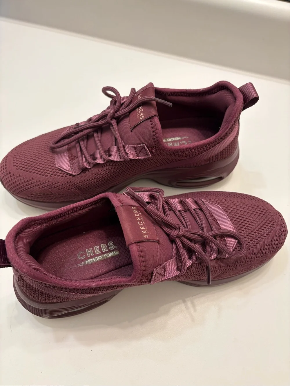 Skechers Los Angeles Vegan Burgundy/Plum Knit Lace-Up Sneakers Size 9